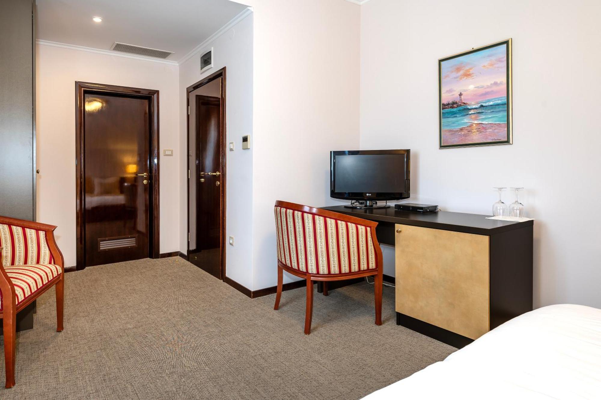 Guest Accommodation Atrium Gulin Lozovac Exterior photo